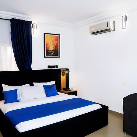 Western Dreams Hotel Abuja Exterior photo