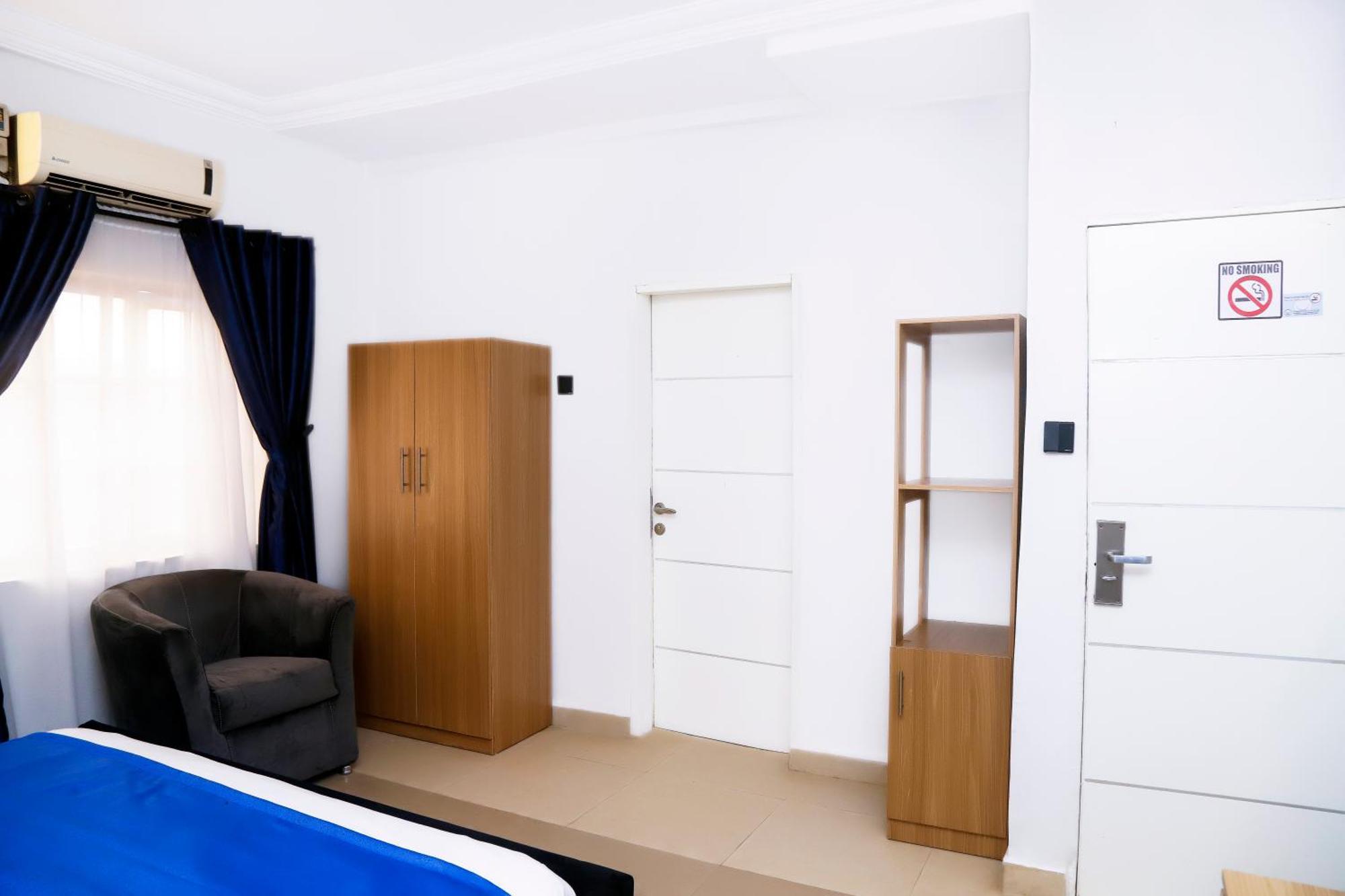 Western Dreams Hotel Abuja Exterior photo