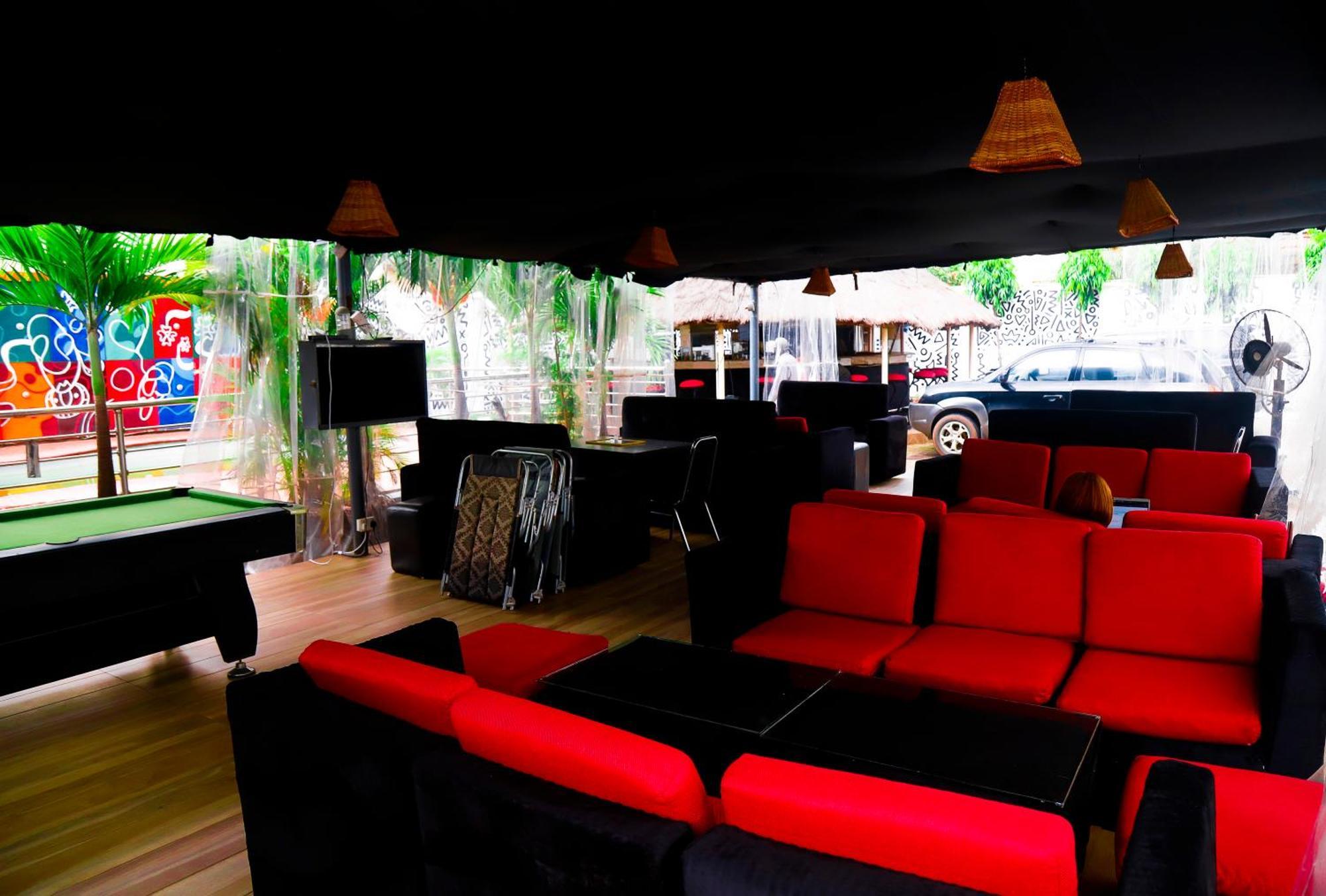 Western Dreams Hotel Abuja Exterior photo