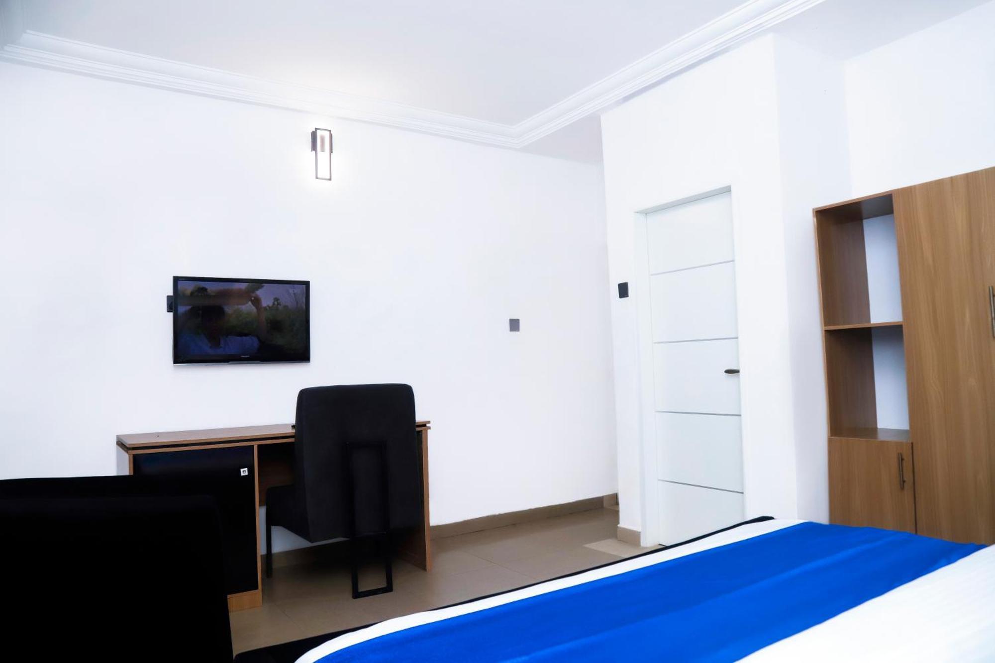Western Dreams Hotel Abuja Exterior photo