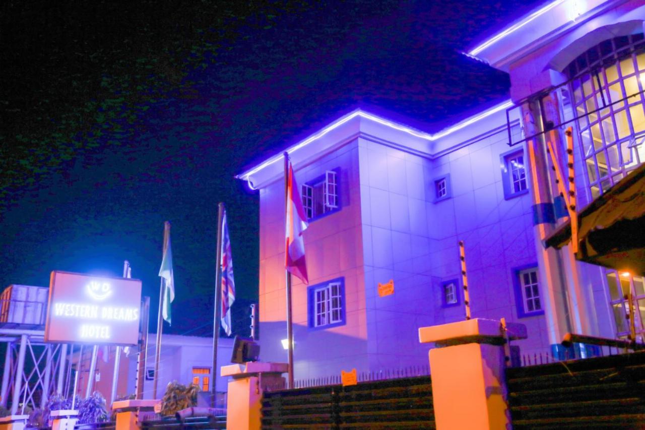 Western Dreams Hotel Abuja Exterior photo